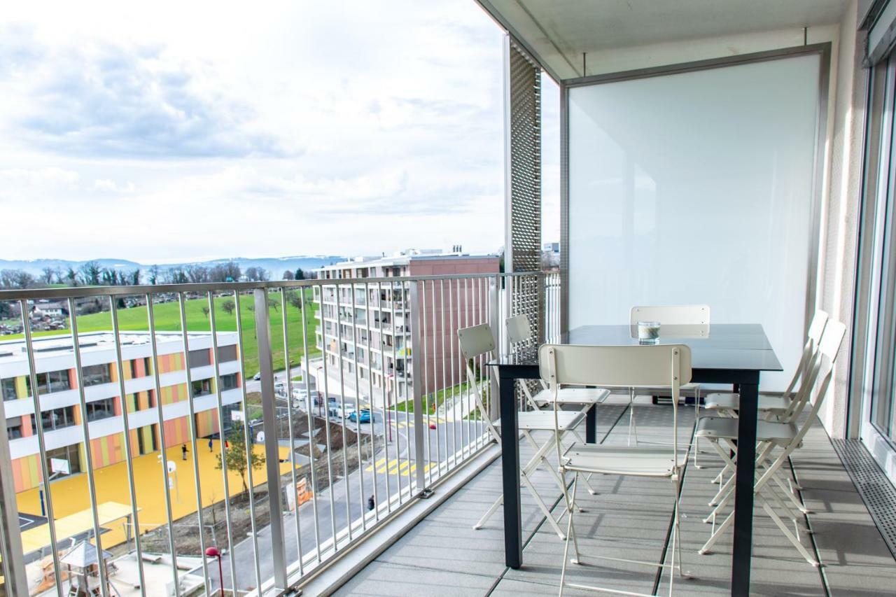 Spacieux Et Moderne 3.5 Pieces A Apartment *