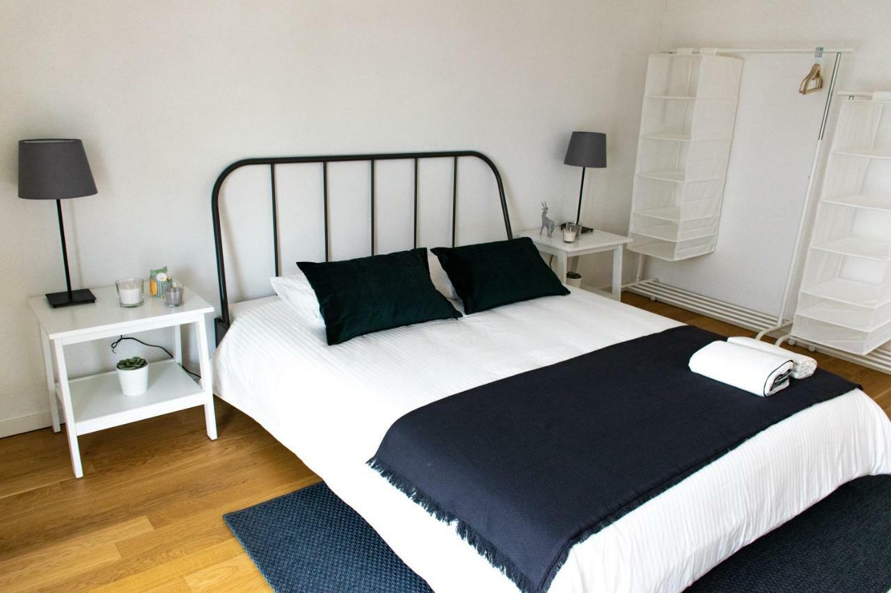 Spacieux Et Moderne 3.5 Pieces A Apartment